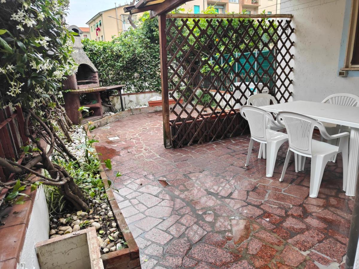 L'Appoggio Perfetto Apartment Viareggio Exterior photo